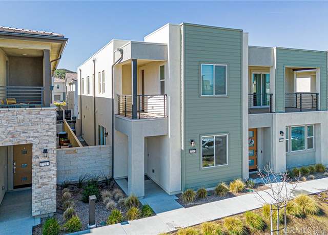 Property at 27245 Red Willow Ct, Valencia, CA 91381, 3 beds, 2.5 baths