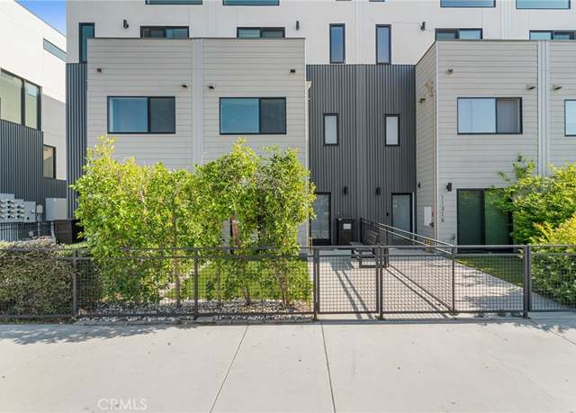 Property at 11314 Victory Blvd, North Hollywood, CA 91606, 3 beds, 3.5 baths