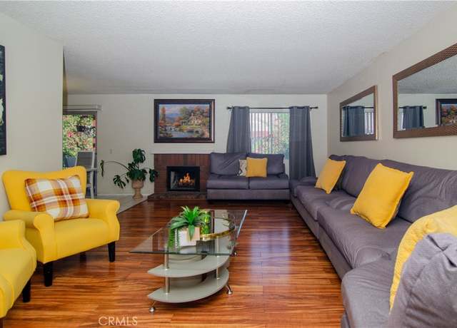 Property at 28948 Marilyn Dr, Canyon Country, CA 91387, 3 beds, 2.5 baths