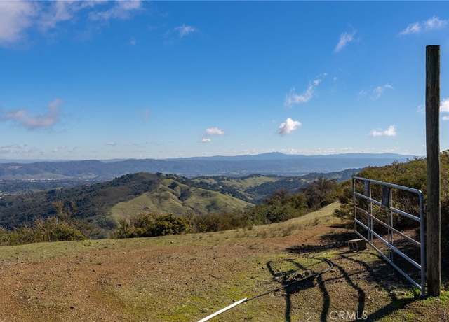 Property at 13730 Falcon Rd, Atascadero, CA 93422