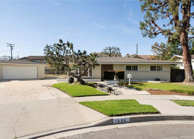 Property at 1608 W Buena Vista Ave, Anaheim, CA 92802, 3 beds, 2.5 baths