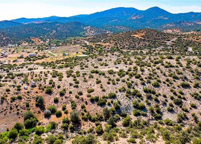 Property at 26000 Arabian Pl, Tehachapi, CA 93561
