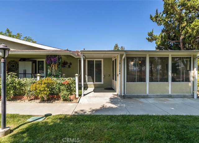 Property at 19124 Avenue Of The Oaks Unit A, Newhall, CA 91321, 2 beds, 1.5 baths