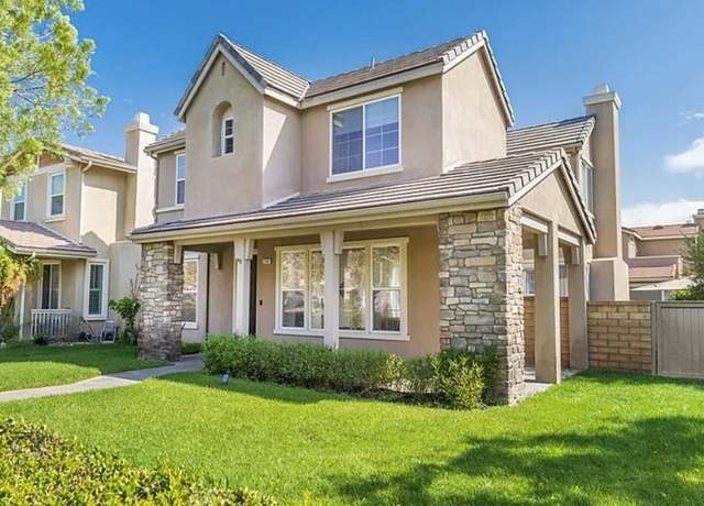 Property at 27642 Sunny Creek Dr, Valencia, CA 91354, 4 beds, 3 baths