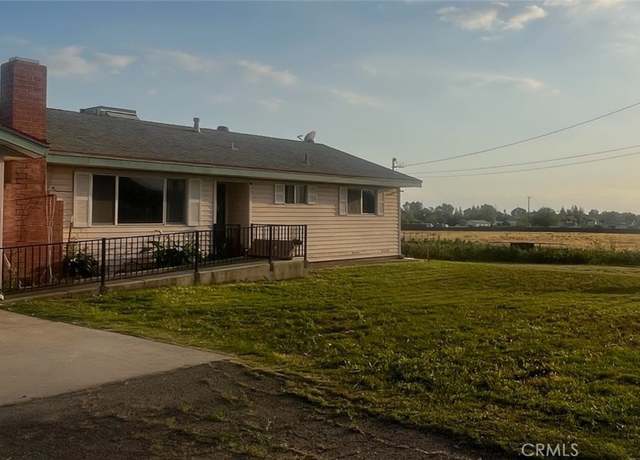 Property at 679 E Mulberry Ave, Porterville, CA 93257, 3 beds, 2 baths
