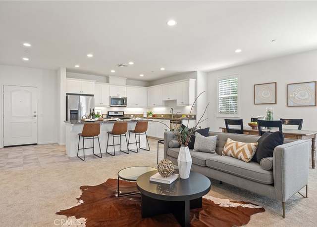 Property at 3382 Merida Ln, Brea, CA 92823, 2 beds, 2 baths