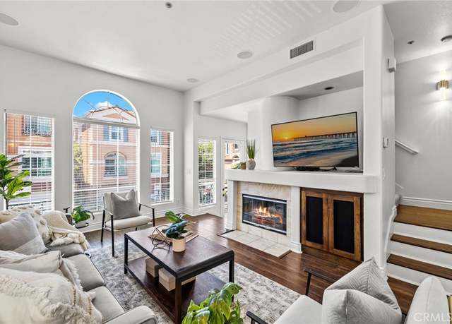 Property at 10 Torrigiani Aisle, Irvine, CA 92606, 2 beds, 1.5 baths