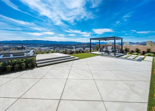Property at 28502 Sunny Ridge Ter, Castaic, CA 91384, 3 beds, 2.5 baths