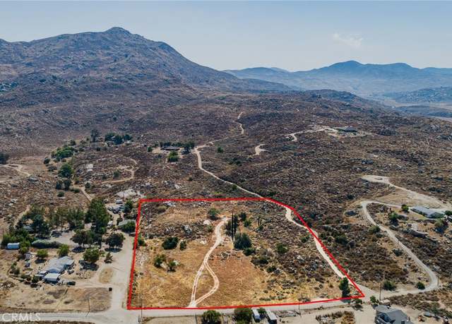 Property at 40580 Newport Rd, Hemet, CA 92544