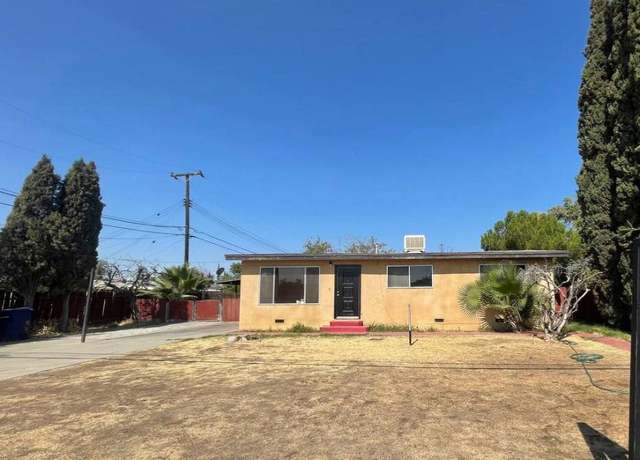 Property at 11058 Jones St, Hanford, CA 93230, 3 beds, 2 baths