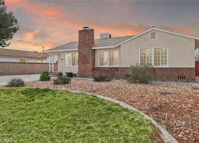 Property at 1202 W Lancaster Blvd, Lancaster, CA 93534, 3 beds, 2 baths