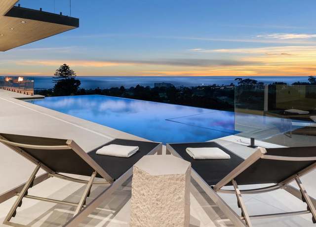 Property at 6627 Muirlands Dr, La Jolla, CA 92037, 7 beds, 7.5 baths