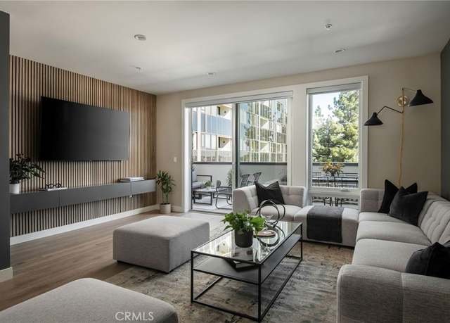 Property at 380 Cordova St #501, Pasadena, CA 91101, 2 beds, 2.5 baths