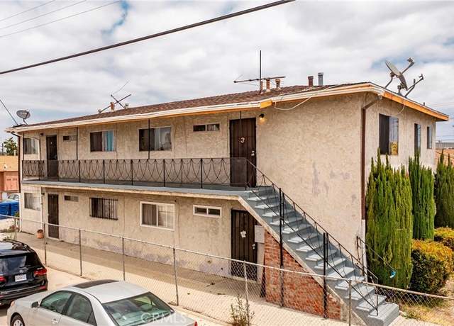 Property at 333 W D St, Wilmington, CA 90744, 12 beds, 4 baths
