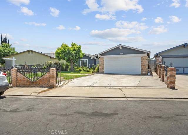 Property at 925 Stone Pine Way, Modesto, CA 95351, 3 beds, 2 baths