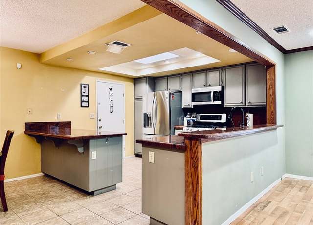 Property at 1130 Carob Ct, Hemet, CA 92545, 3 beds, 2 baths
