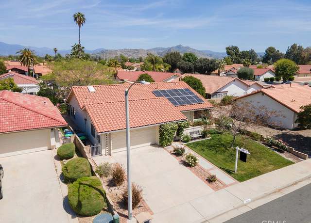 Property at 1130 Carob Ct, Hemet, CA 92545, 3 beds, 2 baths