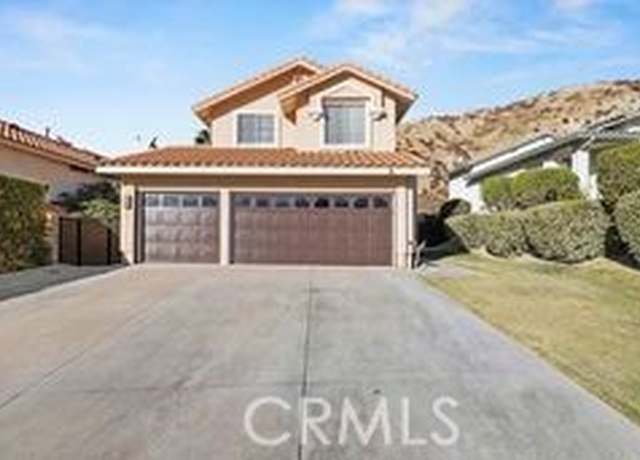 Property at 28767 Park Woodland Pl, Saugus, CA 91390, 5 beds, 3 baths