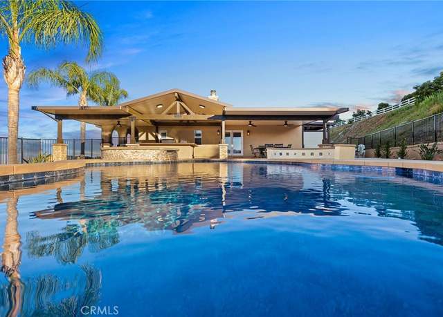Property at 40055 Valle Vis, Murrieta, CA 92562, 4 beds, 4 baths