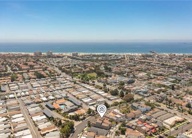 Property at 613 Frankfort Ave, Huntington Beach, CA 92648, 3 beds, 2.5 baths
