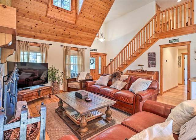 Property at 564 Pioneer Rd, Lake Arrowhead, CA 92352, 5 beds, 3.5 baths