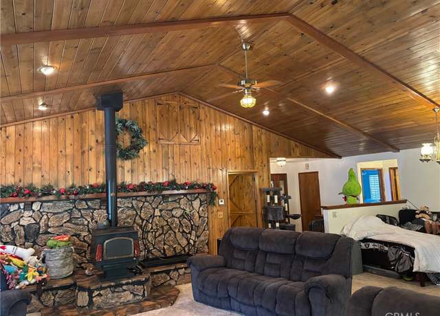 Property at 15063 Vorheis Ln, Magalia, CA 95954, 3 beds, 2.5 baths