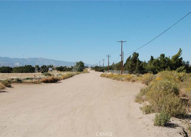 Property at 1 Arrohead Rd, Phelan, CA 92371