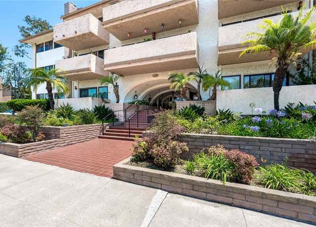 Property at 12300 Montecito Rd #1, Seal Beach, CA 90740, 2 beds, 2 baths