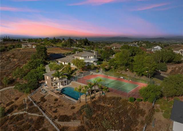 Property at 43845 Calle De Velardo, Temecula, CA 92592, 5 beds, 5.5 baths