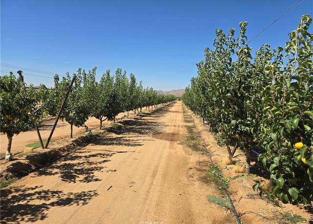Property at 24055 Ottawa Rd, Apple Valley, CA 92307