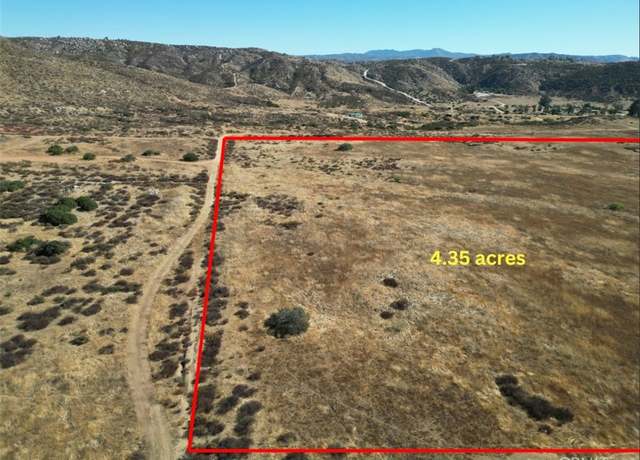 Property at 41705 Grouse Ct, Hemet, CA 92544