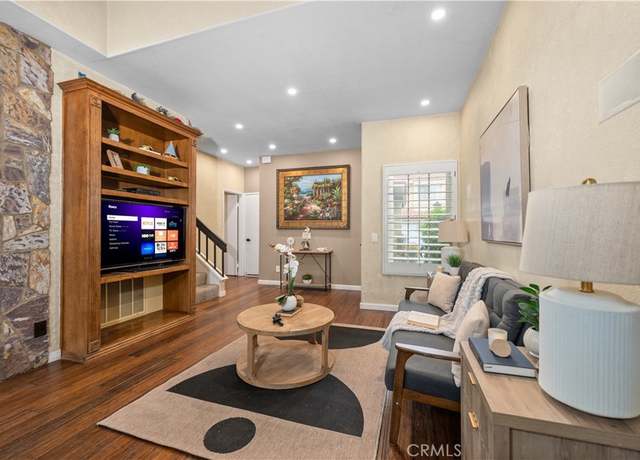 Property at 11034 Creekbridge Pl, San Diego, CA 92128, 3 beds, 2.5 baths