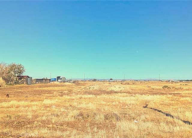 Property at 60 Avenue H10, Lancaster, CA 93536