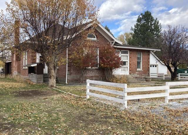 Property at 206 E Mcdowell Ave, Alturas, CA 96101, 3 beds, 3 baths