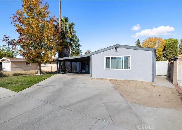 Property at 19209 Lonerock St, Canyon Country, CA 91351, 4 beds, 1.5 baths