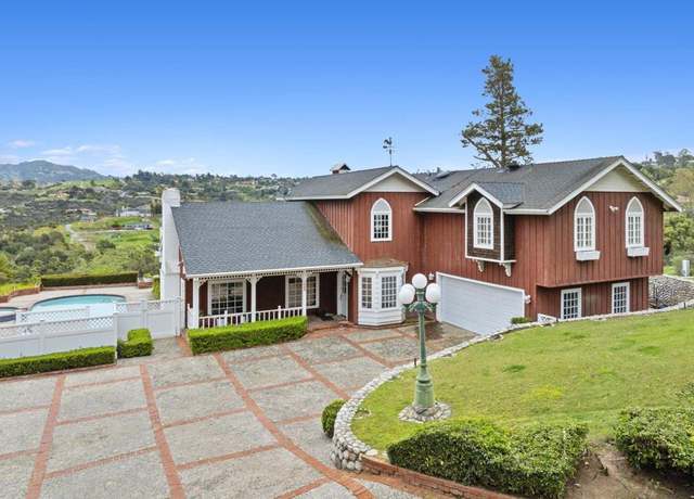 Property at 1568 Calle Lomeda, Fallbrook, CA 92028, 3 beds, 2.5 baths