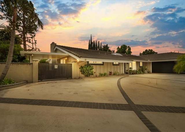 Property at 2318 Elsinore Rd, Riverside, CA 92506, 3 beds, 2 baths