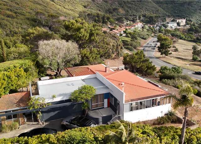 Property at 1400 Via Montemar, Palos Verdes Estates, CA 90274, 3 beds, 4 baths