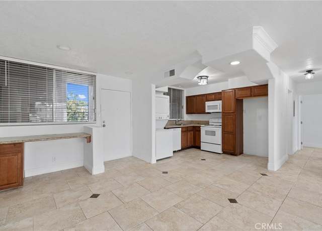 Property at 6979 Palm Ct Unit 232J, Riverside, CA 92506, 2 beds, 2 baths