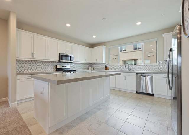 Property at 3520 Conner Way, Oceanside, CA 92056, 4 beds, 3.5 baths