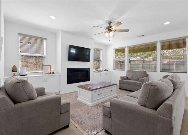 Property at 1087 Crownstone Ln, Hemet, CA 92545, 4 beds, 3 baths