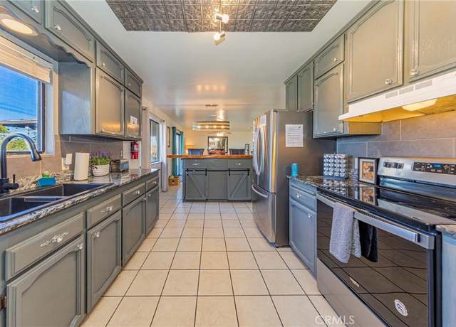 Property at 33067 Blue Vista Ct, Coarsegold, CA 93614, 3 beds, 2 baths