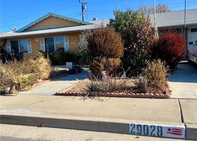 Property at 29028 Pebble Beach Dr, Menifee, CA 92586, 3 beds, 2 baths