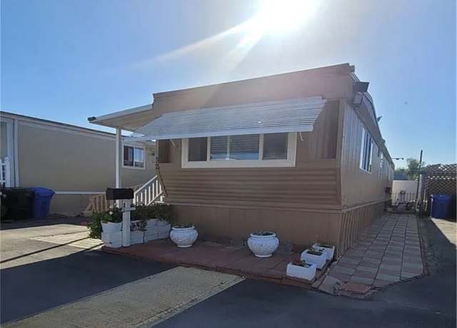 Property at 715 W 220th St #32, Torrance, CA 90502, 2 beds, 1 bath