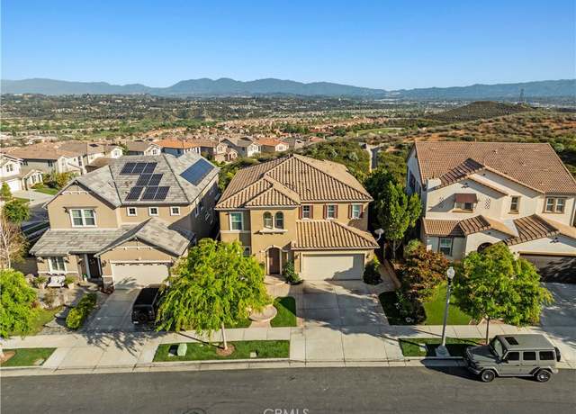 Property at 28852 Iron Village Dr, Valencia, CA 91354, 5 beds, 5 baths
