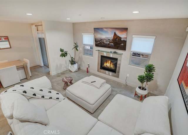 Property at 11023 Fruitland Dr #104, Studio City, CA 91604, 3 beds, 3.5 baths