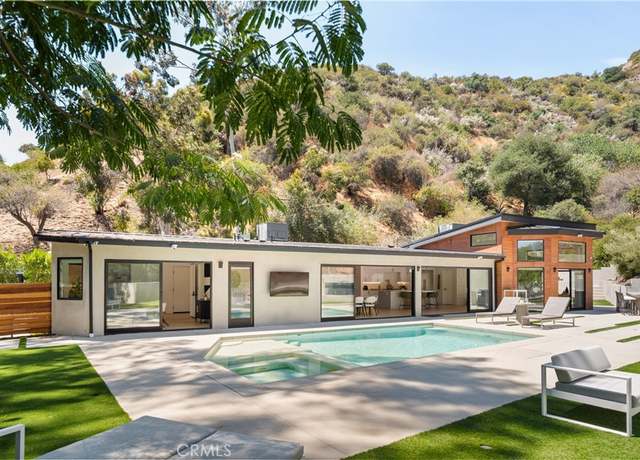 Property at 17137 Escalon Dr, Encino, CA 91436, 4 beds, 4.5 baths