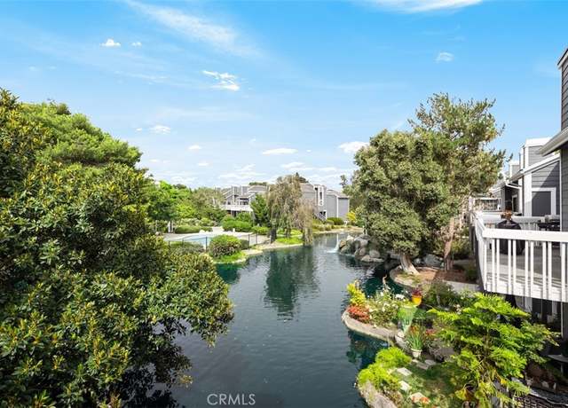 Property at 20092 Bayfront Ln #206, Huntington Beach, CA 92646, 2 beds, 2 baths
