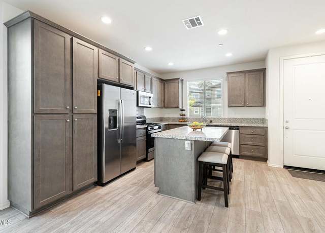 Property at 342 Fuerte Dr, Santa Paula, CA 93060, 4 beds, 3 baths