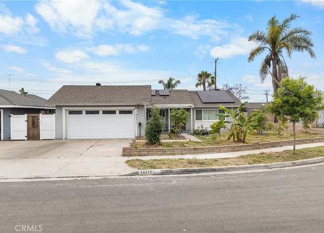 Property at 14571 Yucca Cir, Huntington Beach, CA 92647, 5 beds, 3 baths